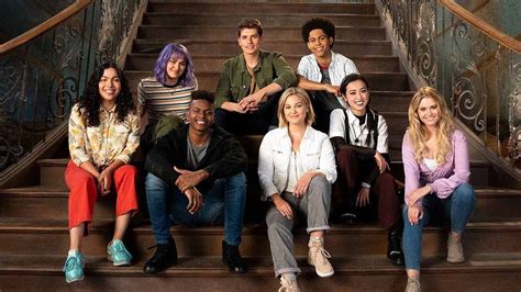 'Marvel's Runaways' Reveals Season 3 Poster & Teaser For You! - Lost ...