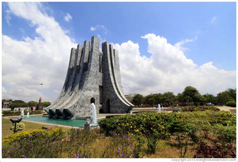 Mausoleum. Kwame Nkrumah Memorial Park. (Photo ID 18738-accra)