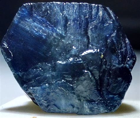 Natural cristal blue trapiche Sapphire rough - 17 x 15 x 10 mm - 31.15 ...