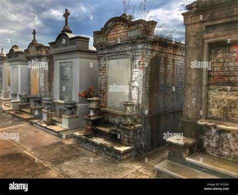 New Orleans cemetery Stock Photo - Alamy