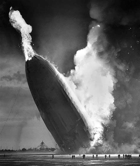 Hindenburg explosion (1937) - Educación Taller Lumière