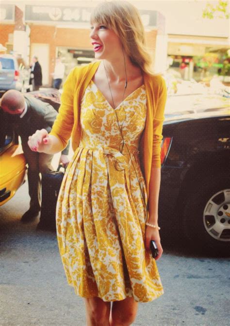 ADORED VINTAGE: Taylor Swift Vintage Inspired Style