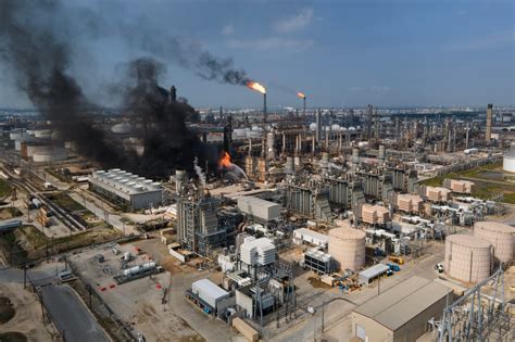 Houston-area Shell Refinery Had Troubled History Before Fire