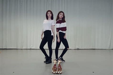 Watch: “Produce 48” Contestants Lee Ga Eun And Heo Yun Jin Surprise With Special Dance Video Of ...