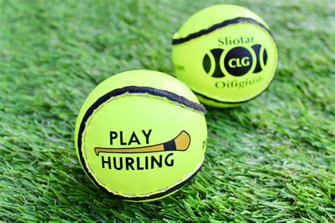 Championship Match Yellow Sliotar Size 5 | Play Hurling Logo - Play Hurling