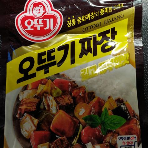 Ottogi Jjajang (Black bean sauce) - kalorie, kJ a nutriční hodnoty | KalorickéTabulky.cz