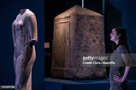 12 Statue Of The Queen Arsinoe Ii Stock Photos, High-Res Pictures, and Images - Getty Images