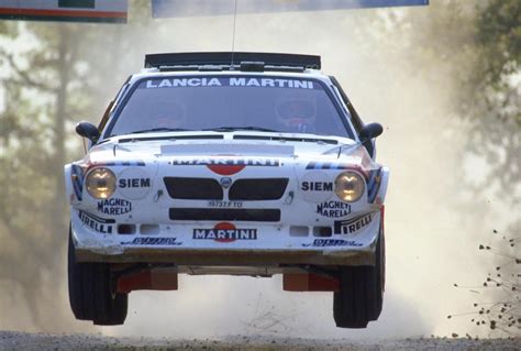 Lancia Delta S4 rally car - RACE REPAIR REPEAT