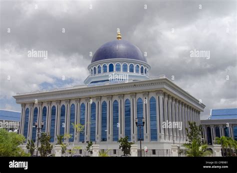 Borneo, Brunei. Capital city of Bandar Seri Begawan, legislative Stock Photo, Royalty Free Image ...