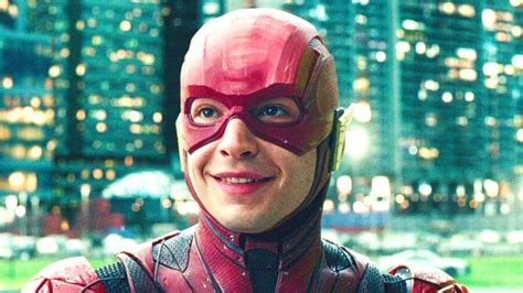 Ezra Miller's The Flash Is Being Called As Good As Spider-Man: No Way Home | GIANT FREAKIN ROBOT