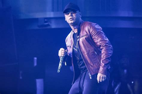 Wisin's 'Todo Comienza En La Disco' Tops Latin Airplay Chart | Billboard