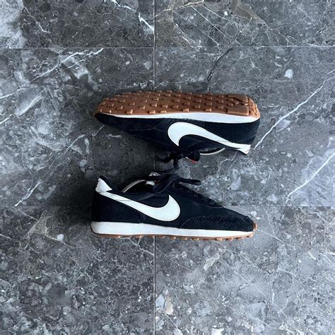 Nike waffle featuring gum sole Excellent condition... - Depop