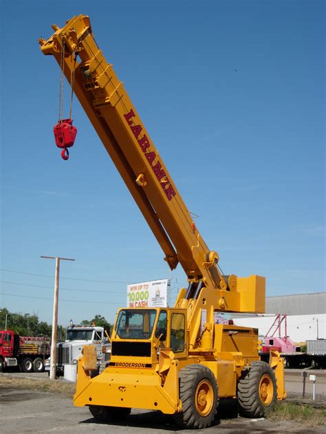 Rough Terrain Cranes | Laramie Crane