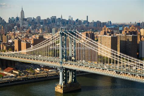 MichaelYamashita | An aerial view of the Manhattan Bridge in New York City, with the borough of ...