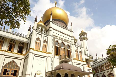 Ramadan 2022: 8 of the Grandest Mosques in Singapore | Tatler Asia