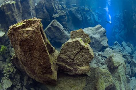 Silfra in Thingvellir National Park, Iceland - DIVE.IS - Silfra