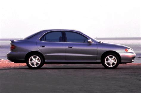 1996-00 Hyundai Elantra | Consumer Guide Auto