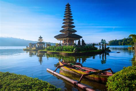 indonesien-bali-pura-ulun-danu-bratan-tempel-wasser - Reiseblog