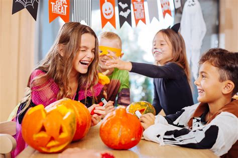 10 Ways Community Residents Can Enjoy Halloween During a Pandemic