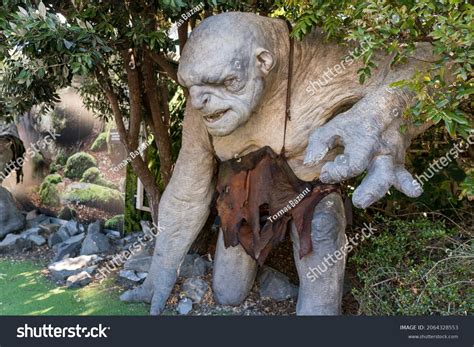 14 Sméagol Images, Stock Photos & Vectors | Shutterstock