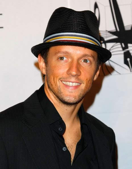 Jason Mraz in 40th Annual Songwriters Hall of Fame Ceremony - Red ...