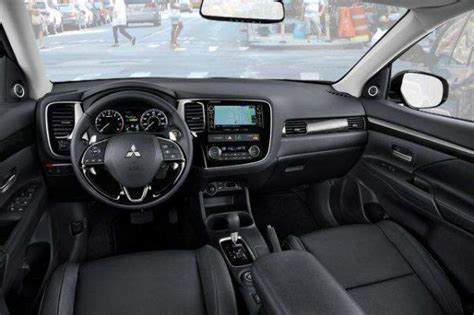 Mitsubishi Outlander 2018 Interior | Mitsubishi outlander, Mitsubishi ...