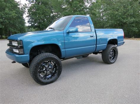 Completely tricked out 1997 Chevrolet Silverado 1500 lifted for sale