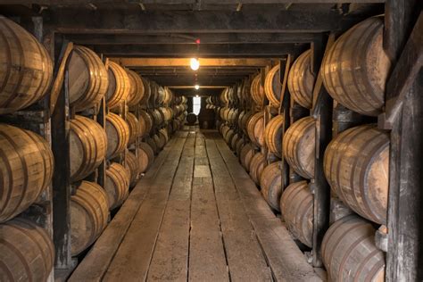 26 Most Unique & Awesome American Whiskey Distilleries