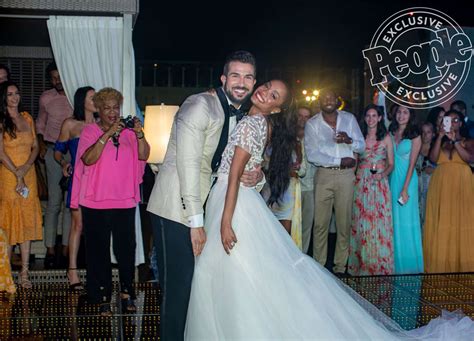 Rachel Lindsay and Bryan Abasolo Share Details of Their Island Chic Wedding