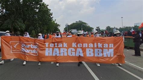 6 Tuntutan dari Partai Buruh Indonesia Dalam Demo di Depan Istana Negara - Wartakotalive.com