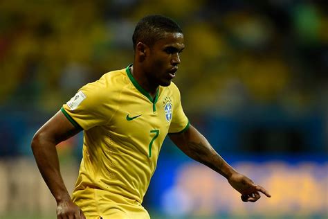 Douglas Costa called up for Brazil World Cup Qualifiers - Bavarian ...