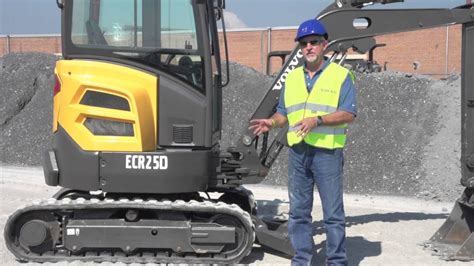 volvo ecr25d excavator review