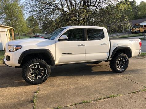 2017 Toyota Tacoma 4 Inch Lift Kit