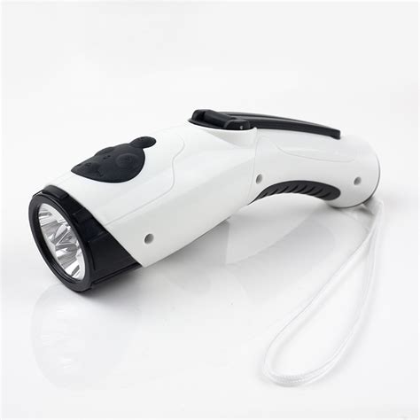 Wind-Up Dynamo Torch and Radio - LED light and laser | SmartaSaker