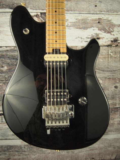 Peavey Eddie Van Halen Wolfgang Special black