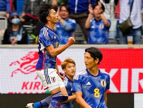 SOCCER - The Japan News