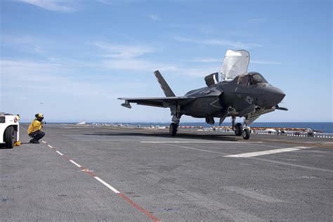 DVIDS - Images - USS Essex F-35B Flight Operations [Image 11 of 23]