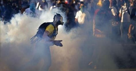 Policing the Protests in Post-Chávez Venezuela: How Human Rights Legitimize Coercion | Society ...
