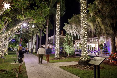 Holiday Nights at Edison and Ford Estates | Kid-Friendly Events