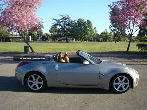 2004 Nissan 350z roadster convertible