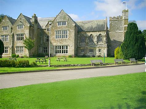 Trelawne Manor – Qualified Stonemason Covering Devon and Cornwall