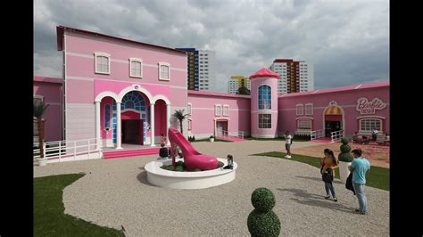 Real Barbie Houses And Princess Castels, Houses And Designs From Barbie ...