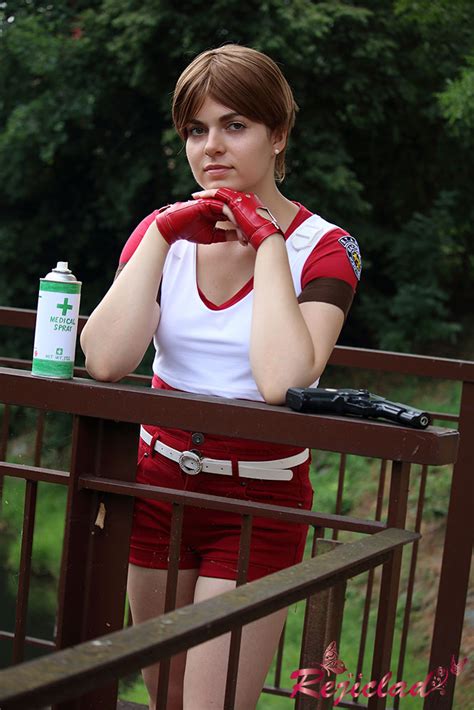 Rebecca Chambers Red Medic cosplay II by Rejiclad on DeviantArt