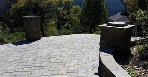 Driveways | Black Diamond Paver Stones & Landscape