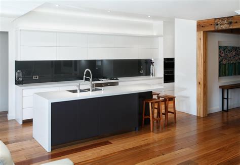 Black White Kitchen - Black And White Kitchens: Ideas, Photos ...