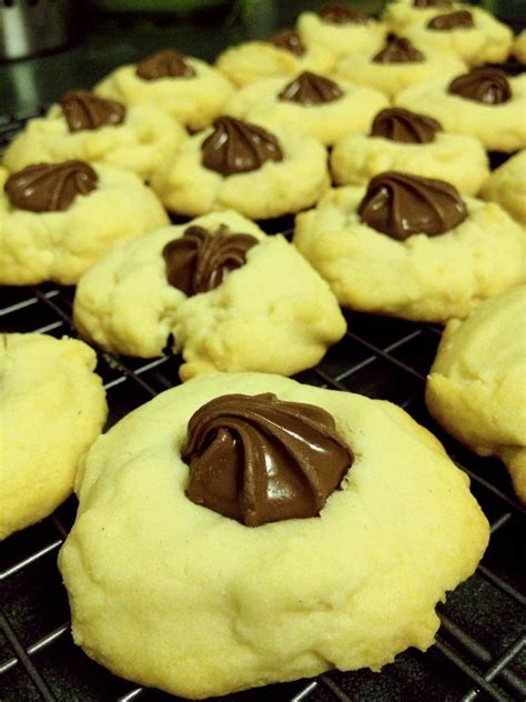 Ghirardelli Milk Chocolate Shortbread Cookies Recipe - Food.com