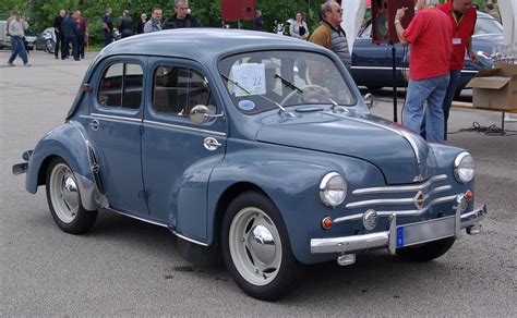 1960 Renault 4CV - Information and photos - MOMENTcar