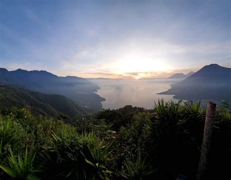 Sunrise, Lake Atitlan [5690x3552][OC] : r/EarthPorn