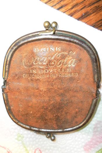 Coca-Cola change purse | Collectors Weekly