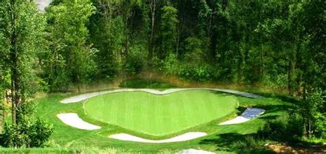 Rock Harbor, Winchester, Virginia - Golf course information and reviews.